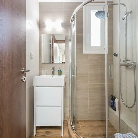 Let Me You! #3 Apartment *